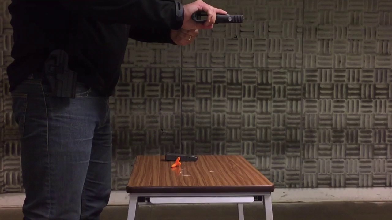 Pistolet de la police française : caractéristiques, utilisation et modèles 1 pistolet police française